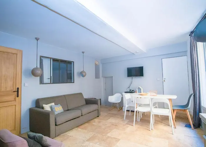 Apartment Cabanel
