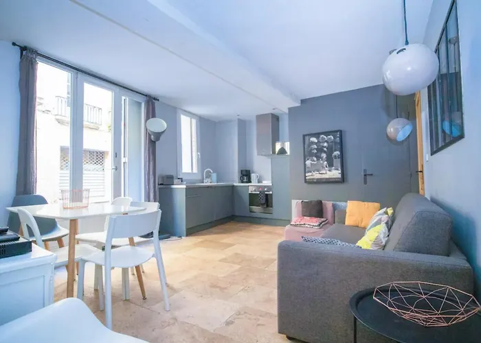 Apartment Cabanel